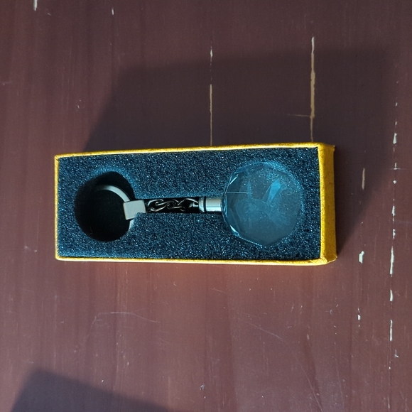 NWOT Kittytoe, Sword Art Online key chain (3d prism) - Picture 2 of 4